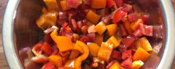 Red Pepper Tomato Salad