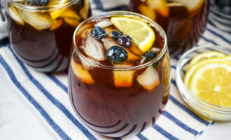 Blueberry Iced Tea on the table