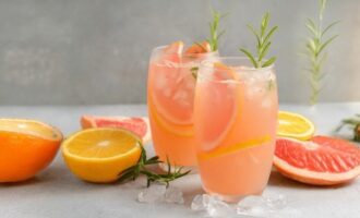 Vodka & Cranberry Blush